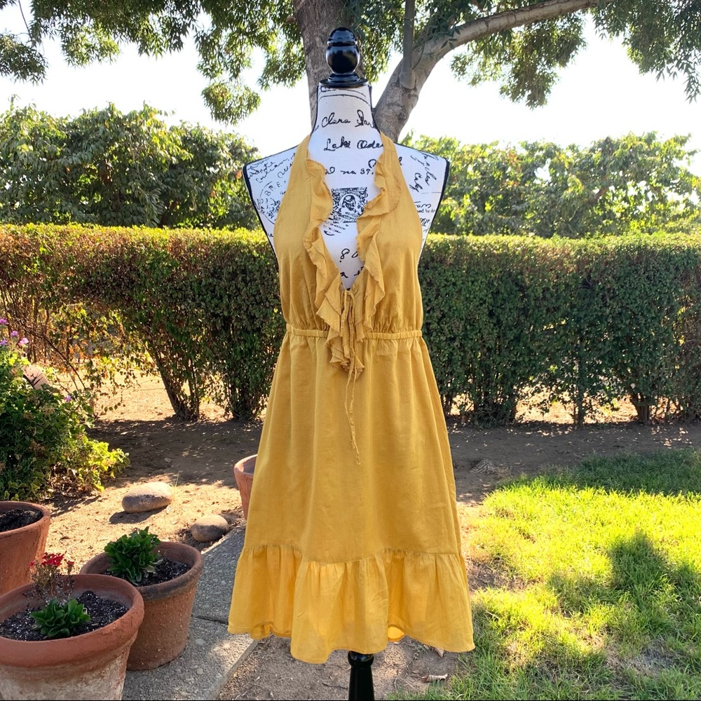 Yellow 👋🏼 dress 💛👗💛 International Concepts
